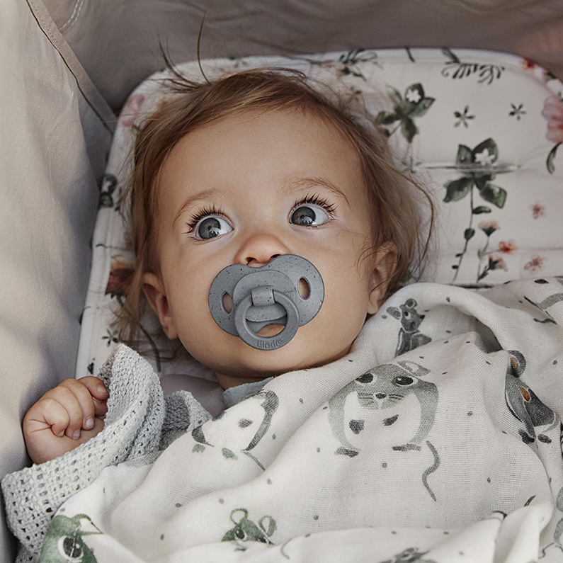 ELODIE BAMBOO SILICONE ORTHODONTIC PACIFIER 3M+ TENDER BLUE - Image 2