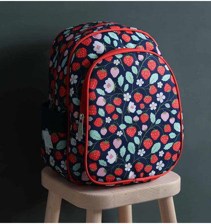 A LITTLE LOVELY COMPANY BACKPACK STRAWBERRIES INSUL. - Image 5