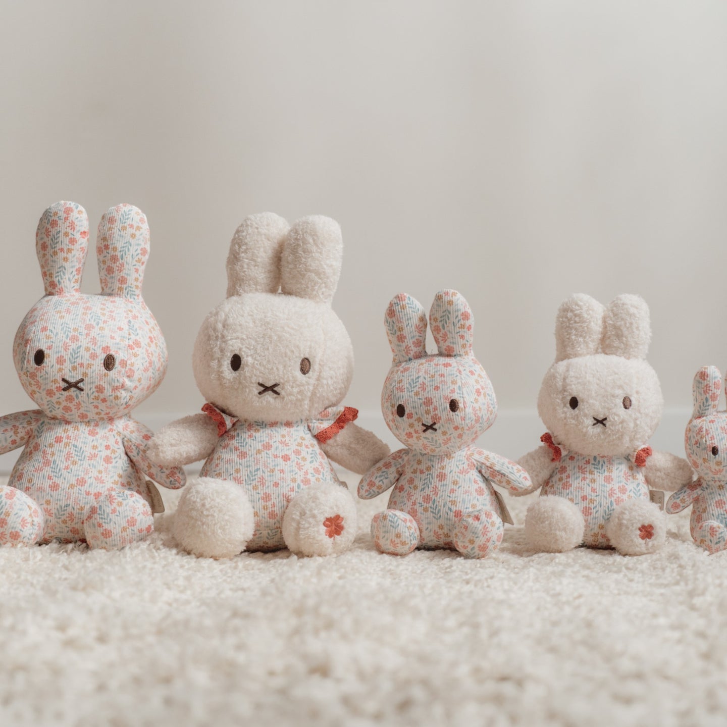 LITTLE DUTCH. Miffy Cuddle all-over print 30 cm - Lucky Blossom GRS - Image 5