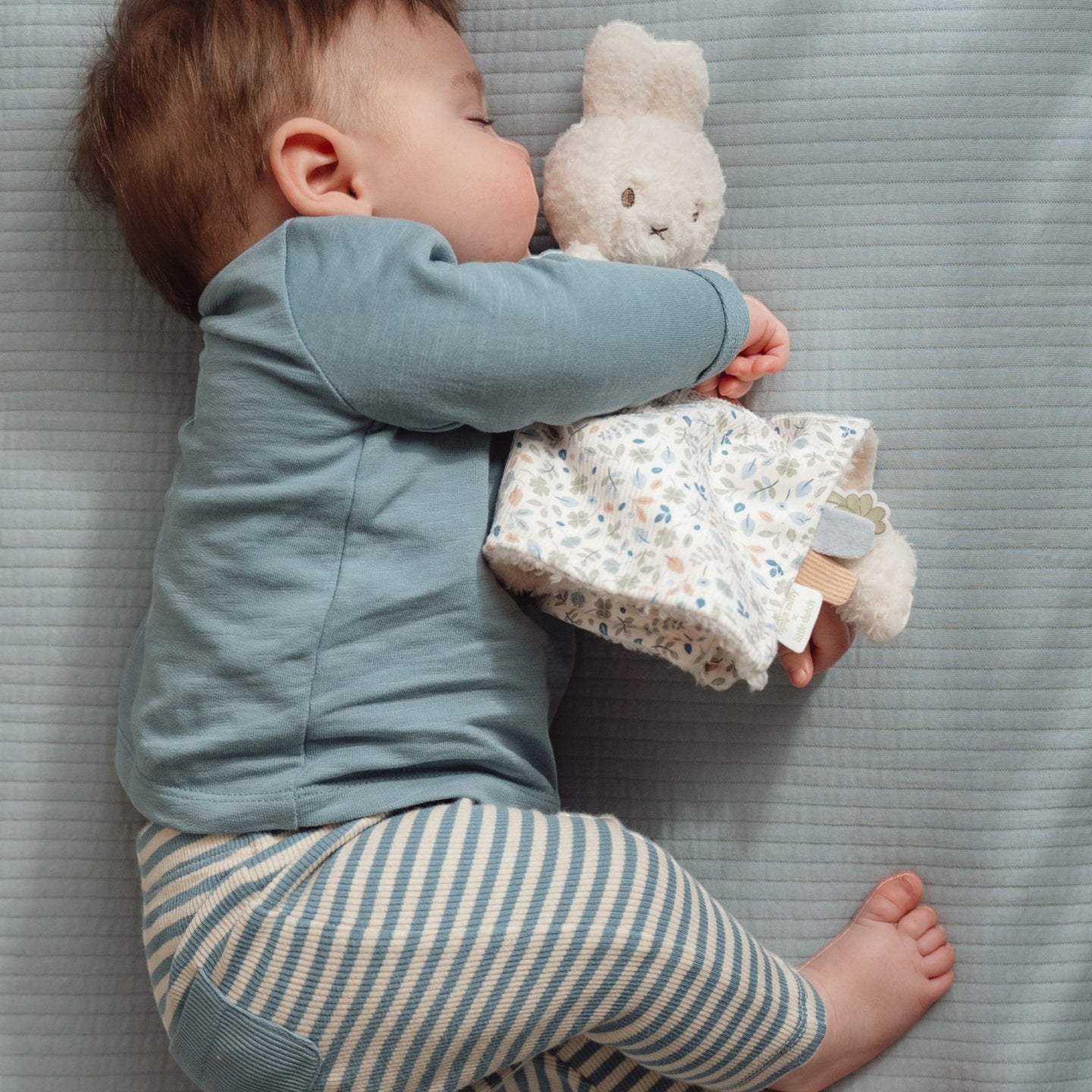 LITTLE DUTCH. Miffy Cuddle cloth - Lucky Leaves GRS - Image 2