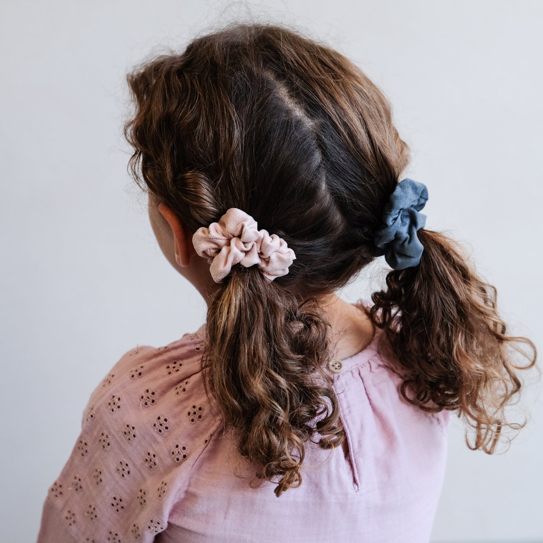 MIMI & LULA FLORAL SCRUNCHIES - Image 3