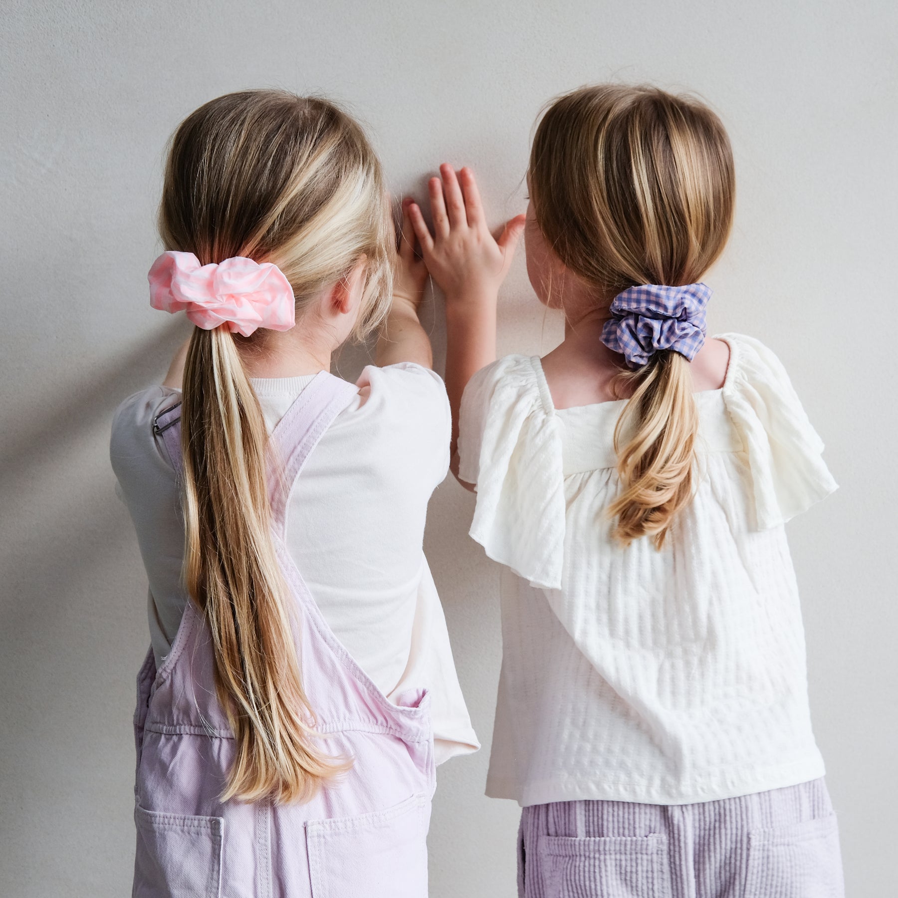 MIMI & LULA GIANT STRIPED SCRUNCHIE - Image 4