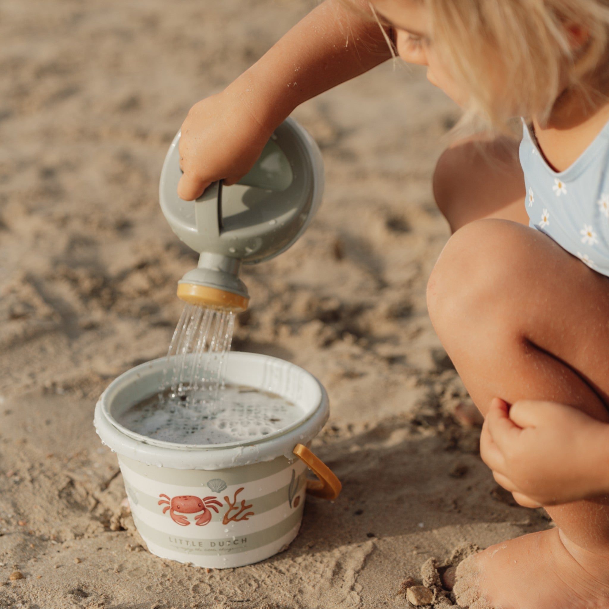 LITTLE DUTCH. 5-piece beach set Fresh Greens - Image 4