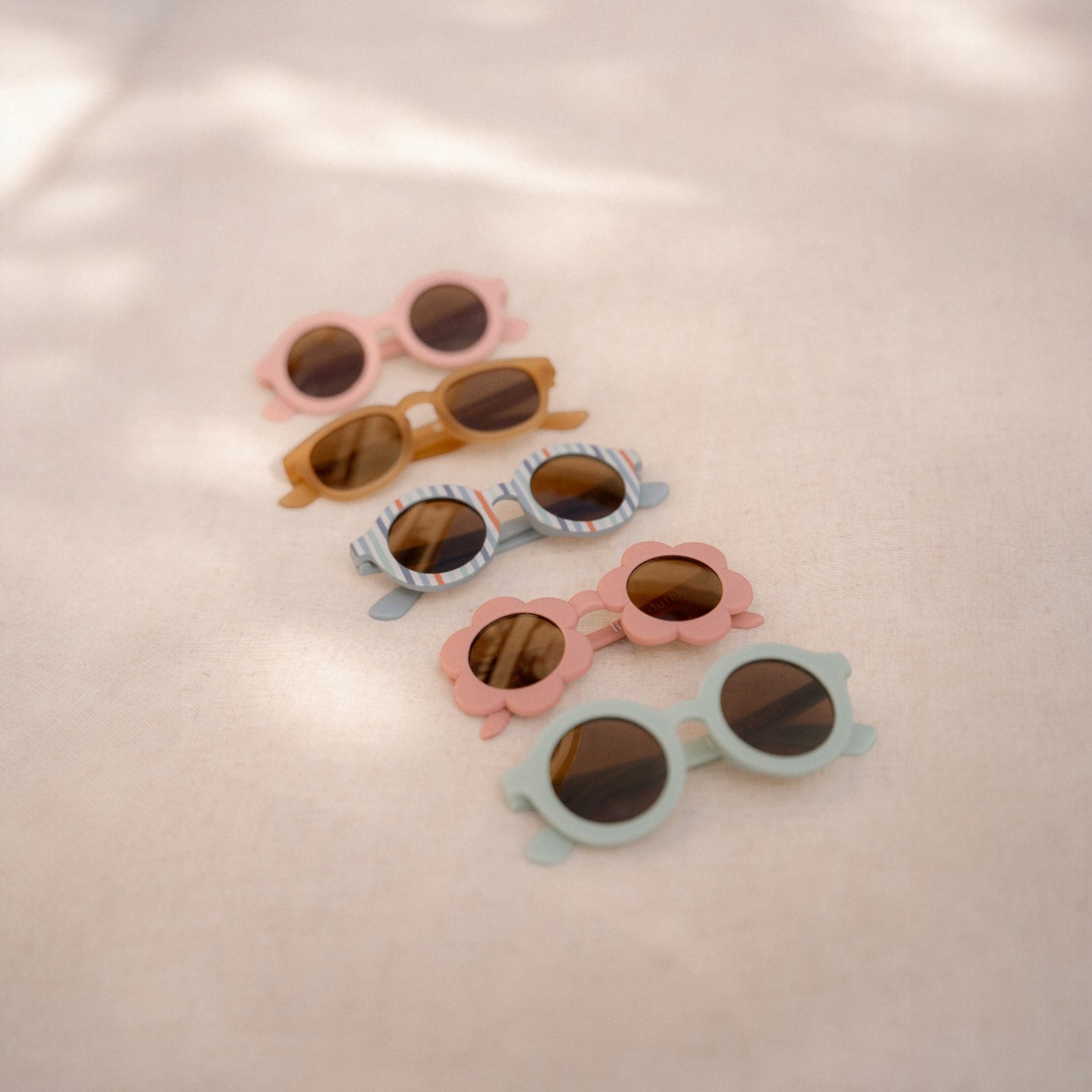 LITTLE DUTCH. Sunglasses round Stripes - Image 4