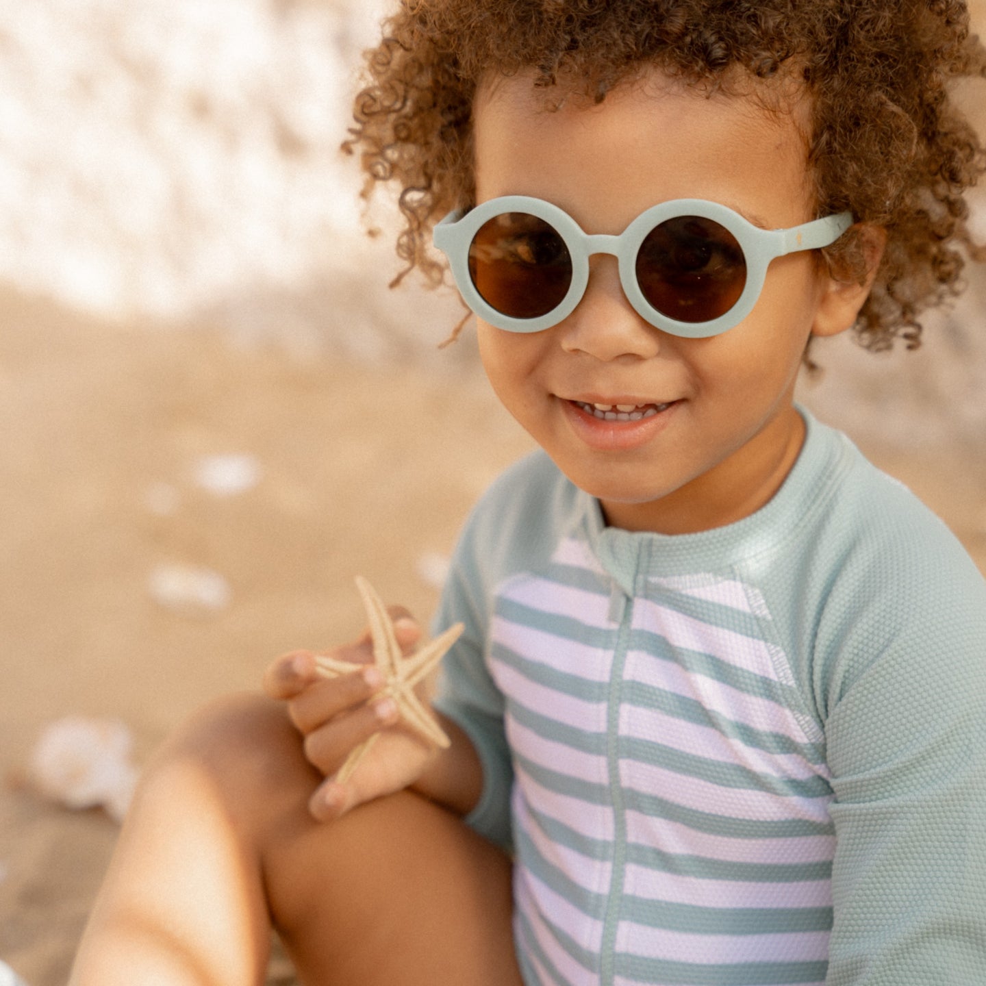 LITTLE DUTCH. Sunglasses round Sea Green – The Fluffy Panda