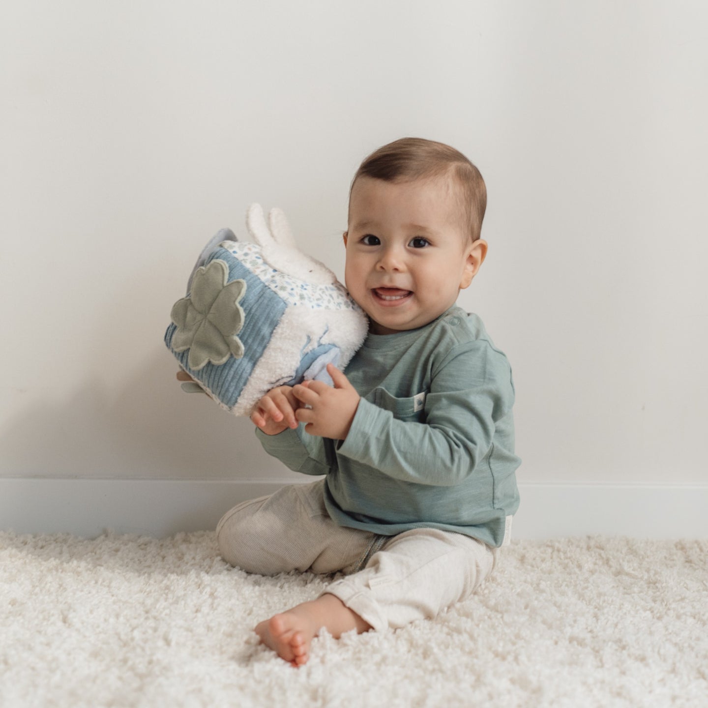 LITTLE DUTCH. Fabric activity cube - Lucky Leaves GRS - Image 5