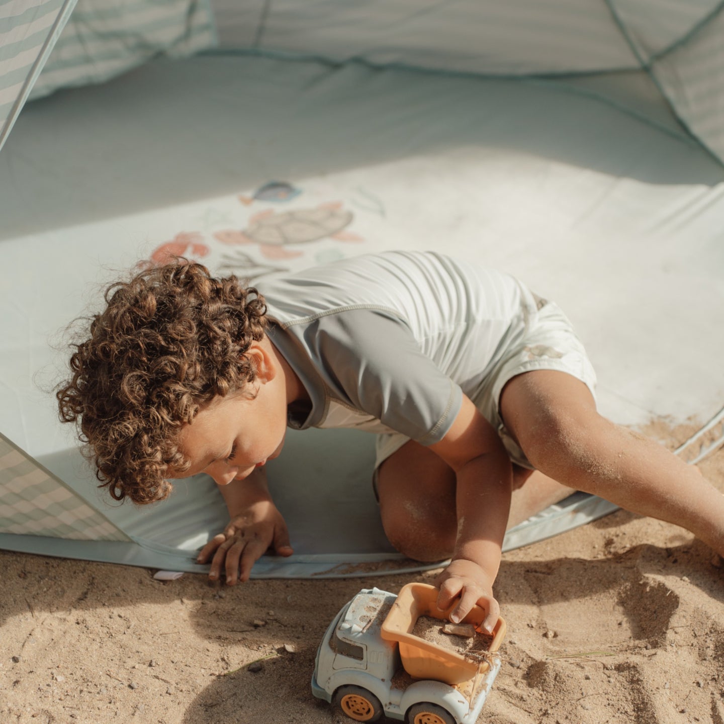 LITTLE DUTCH. Fresh Greens Baby Beach Tent - Image 6