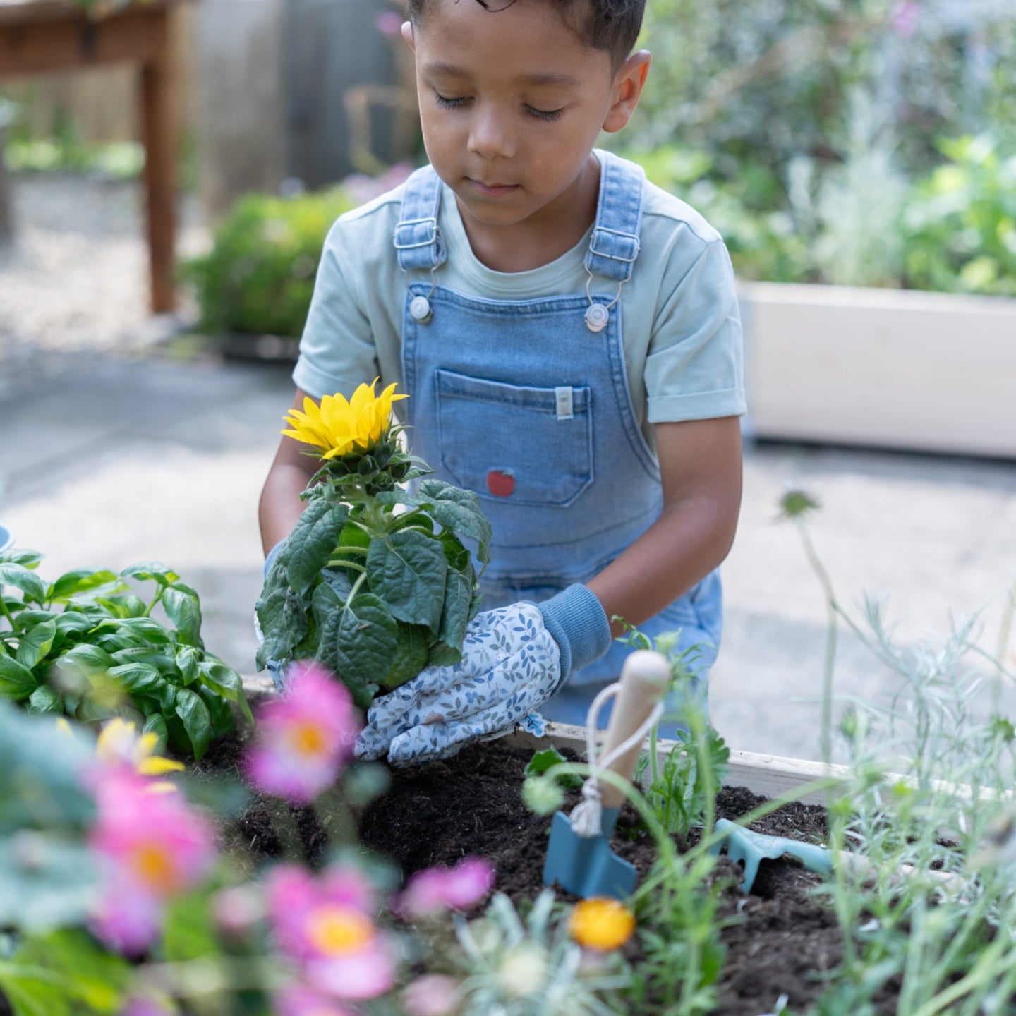 LITTLE DUTCH. Forest Friends children's gardening gloves - Image 2