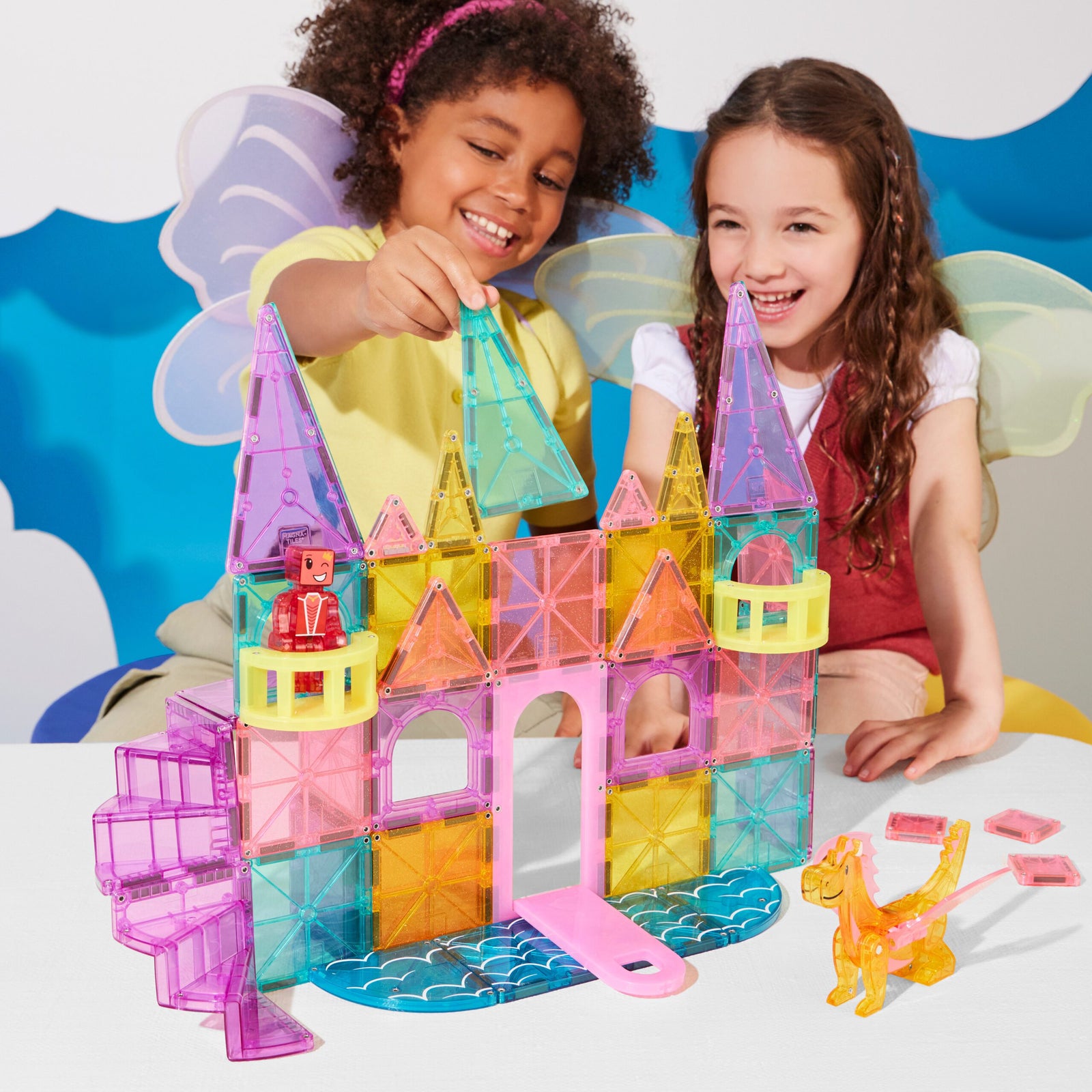 MAGNA TILES Castle DELUXE 48 Set - Image 2