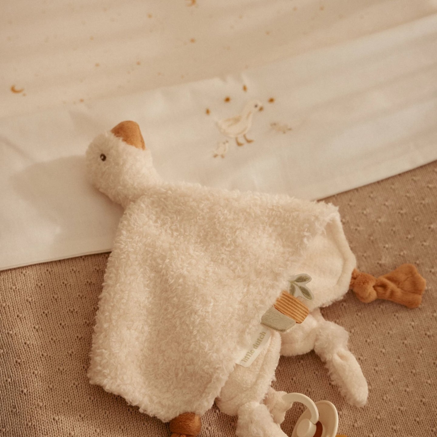 LITTLE DUTCH. Little Goose Cuddle Cloth - Image 4