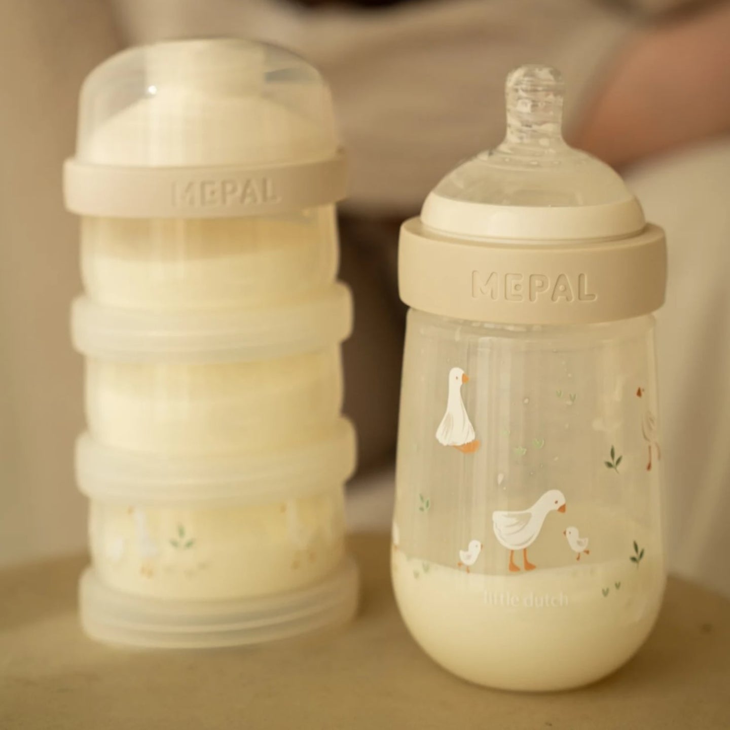 LITTLE DUTCH. Mio 3-level milk powder dispenser - Little Goose - Image 2