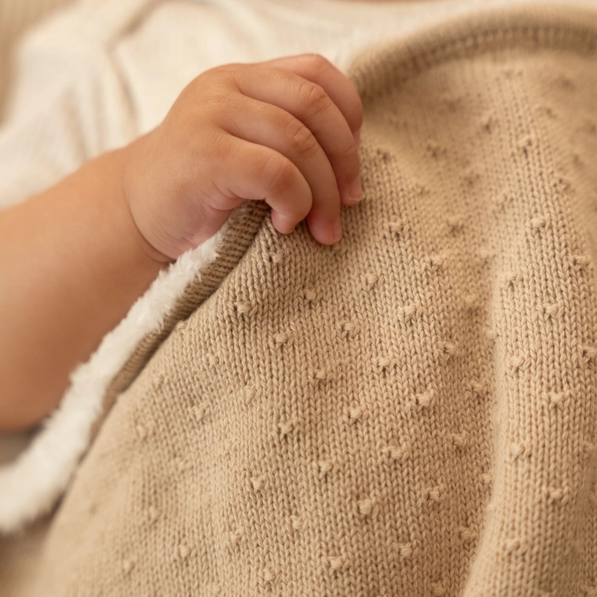 LITTLE DUTCH. Κουβέρτα πλεκτή με επένδυση fleece Pure Soft Beige 70x100 - Image 4
