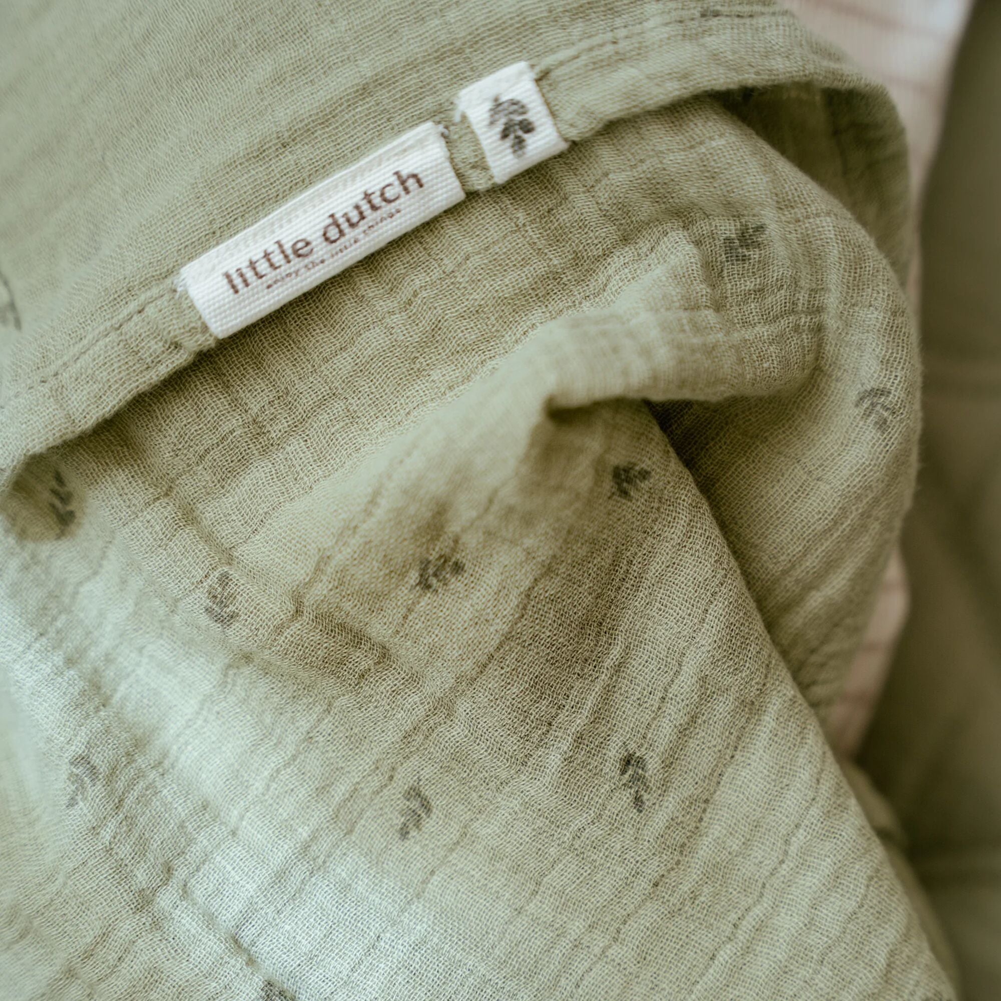 LITTLE DUTCH Swaddle Pure Sage 120x120 - Image 4