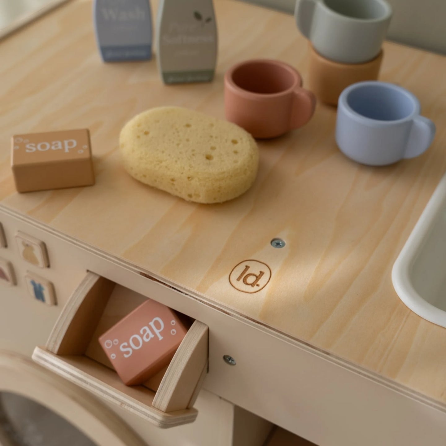 LITTLE DUTCH. Wooden washing machine FSC Limited Edition - Image 8