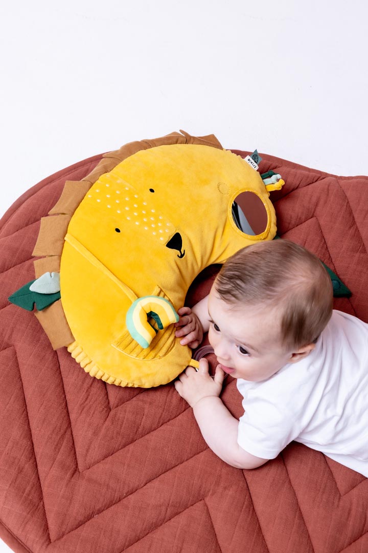 TRIXIE TUMMY TIME PILLOW MR LION - Image 3