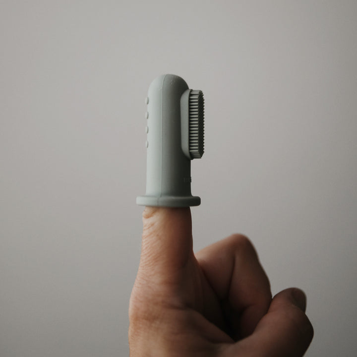 MUSHIE Finger Toothbrush Sand/Sage - Image 2