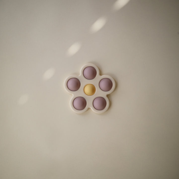 MUSHIE Flower Press Toy Lilac - Image 3