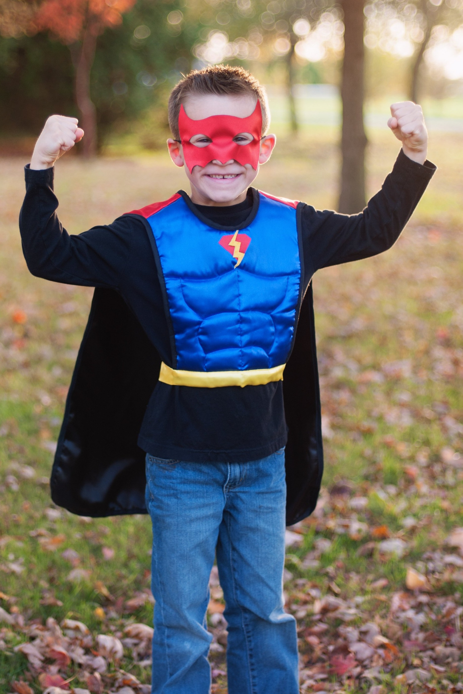 GREAT PRETENDERS Reversible Superhero Tunic Cape with Mask 4-7Y - Image 8