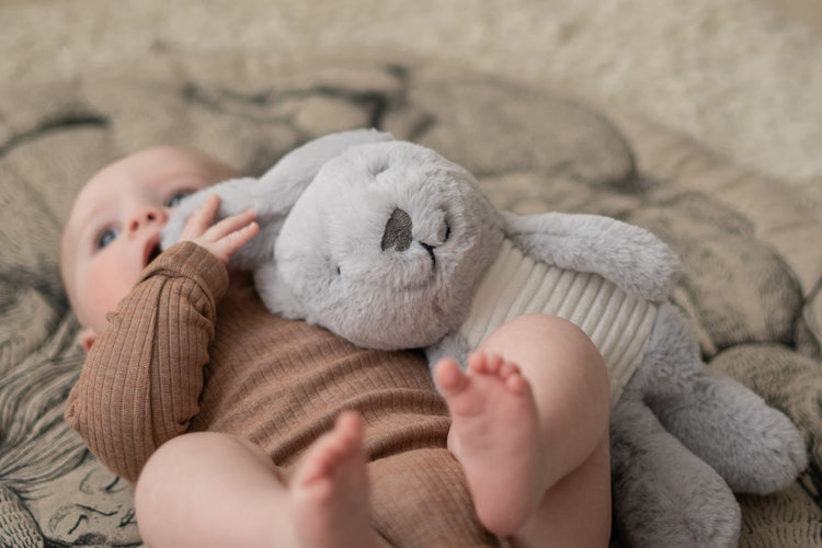 FLOW. Milo (grey) - Rechargeable heartbeat comforter - Image 2