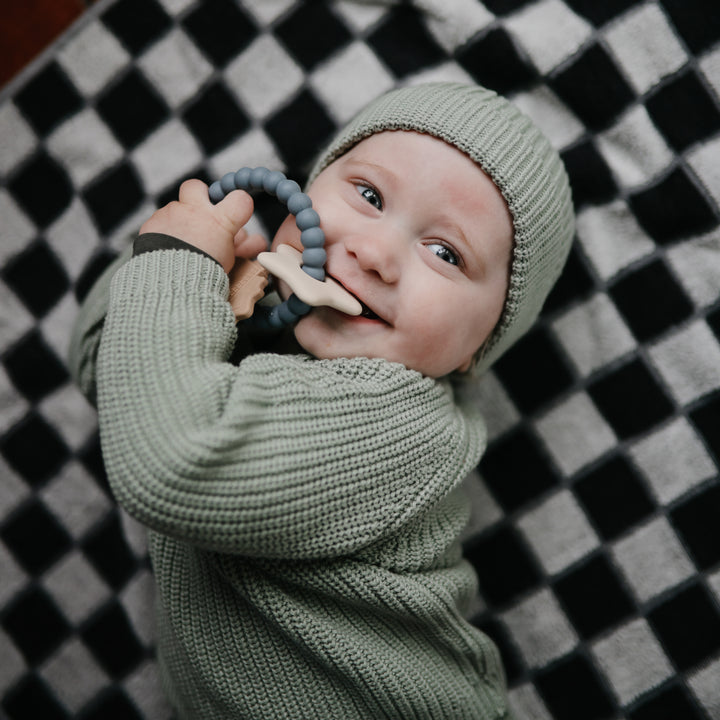 MUSHIE Silicone Space Teething Ring - Image 4