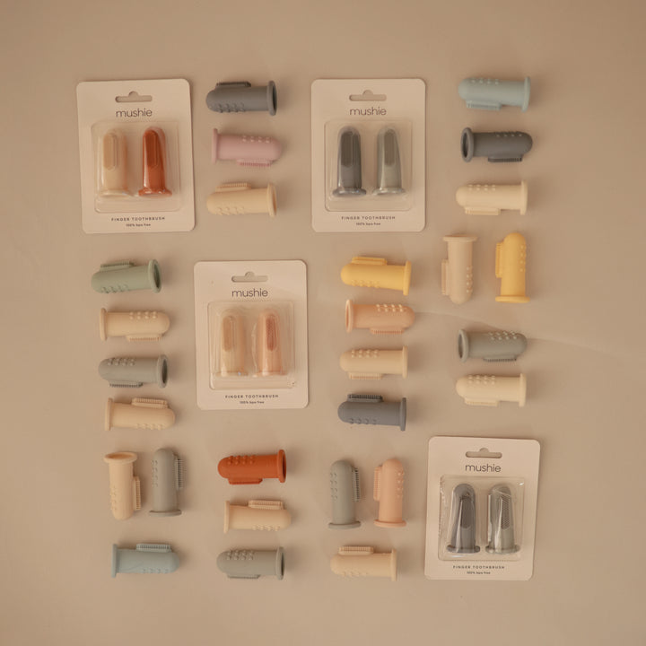 MUSHIE Finger Toothbrush Sand/Blush - Image 3