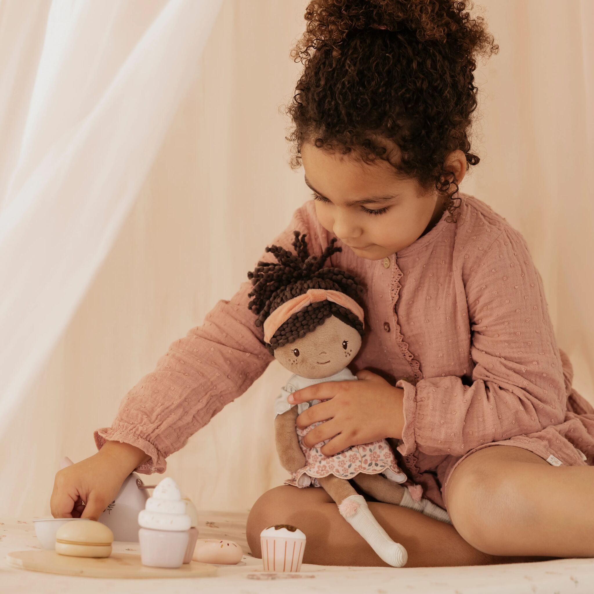 LITTLE DUTCH. Cuddle doll Evi - 35 cm - Image 3