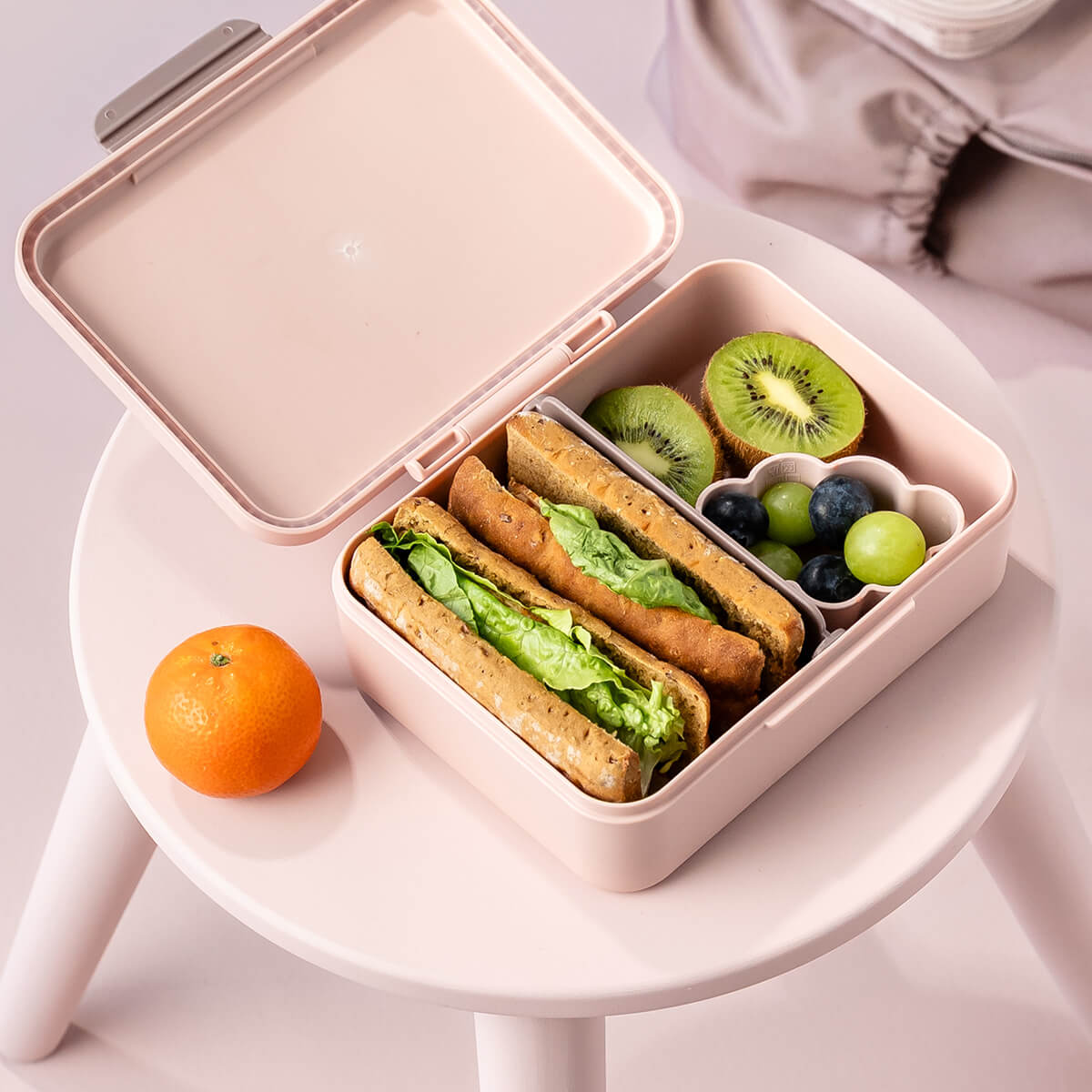 Lunch box w/divider - Tiny farm - Powder - Image 4