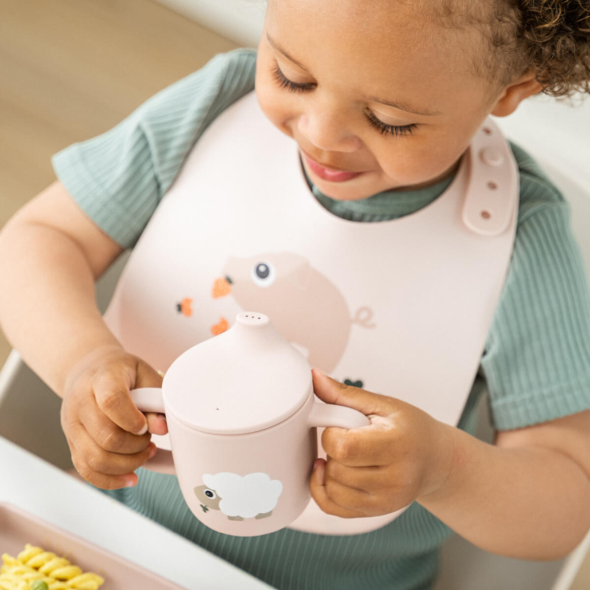 Silicone spout cup 2-handle - Tiny farm - Powder - Image 4