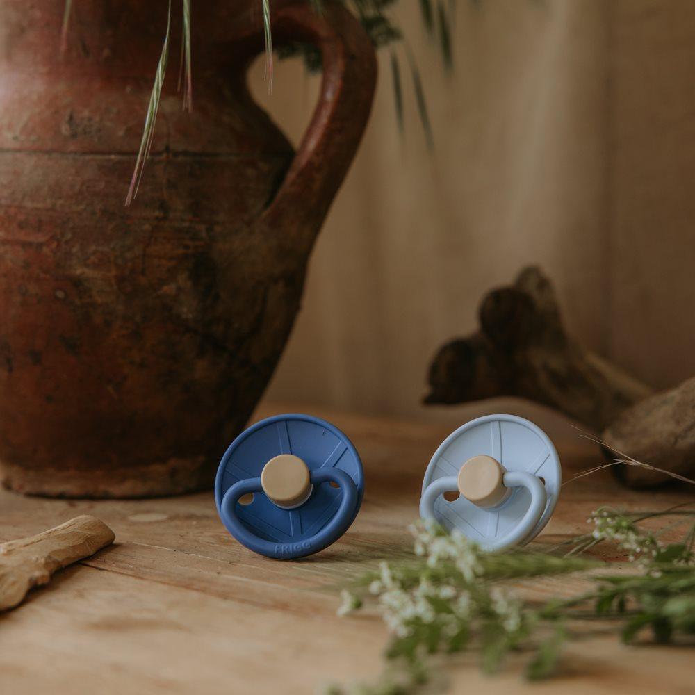 FRIGG Set of 2 Latex Pacifiers Little Viking – Harald/Knud 6-18 Months - Image 4