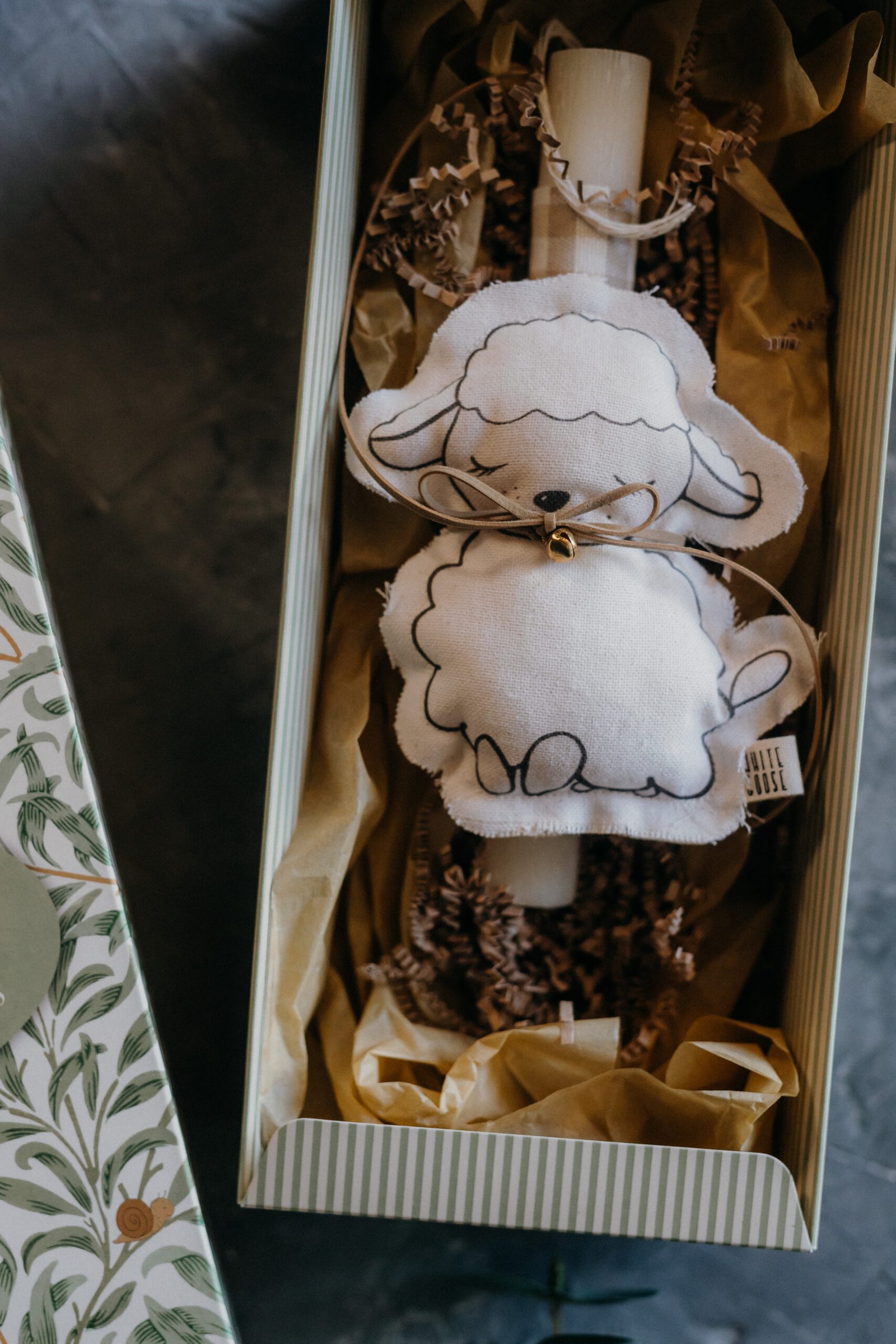 WHITE GOOSE EASTER CANDLE LITTLE LAMB - Image 6