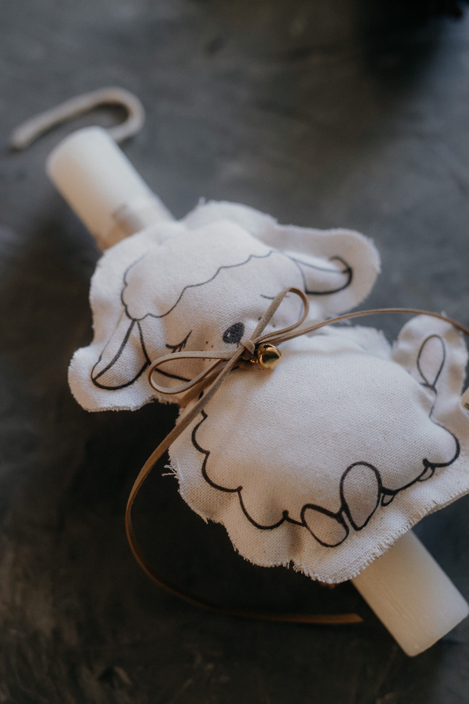 WHITE GOOSE EASTER CANDLE LITTLE LAMB - Image 5