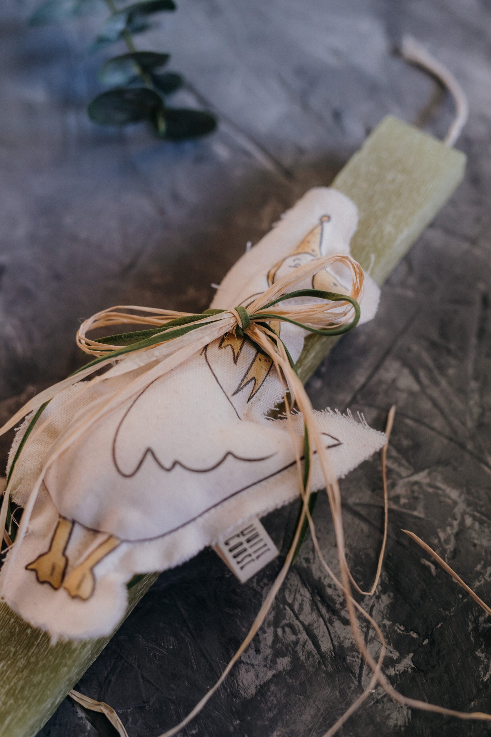 WHITE GOOSE EASTER CANDLE LITTLE GOOSE - Image 3