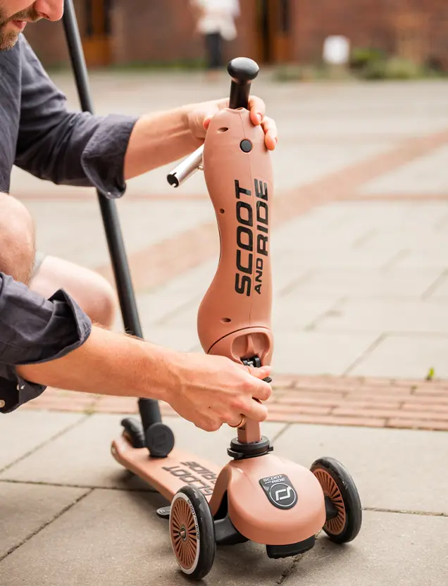SCOOT & RIDE HIGHWAYKICK 1 PUSH & GO MOCHA - Image 12