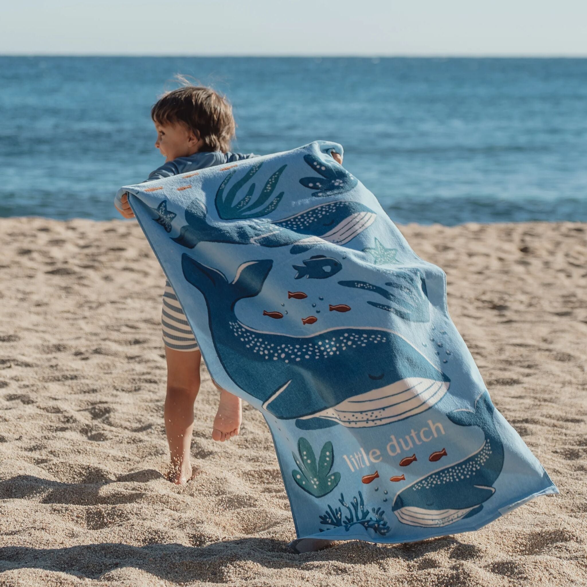 LITTLE DUTCH. Beach Towel Ocean World Blue - 60x120cm - Image 4
