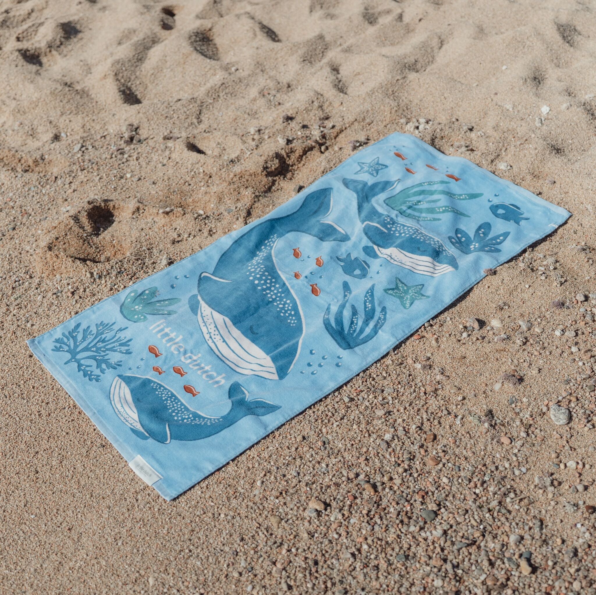 LITTLE DUTCH. Beach Towel Ocean World Blue - 60x120cm - Image 5