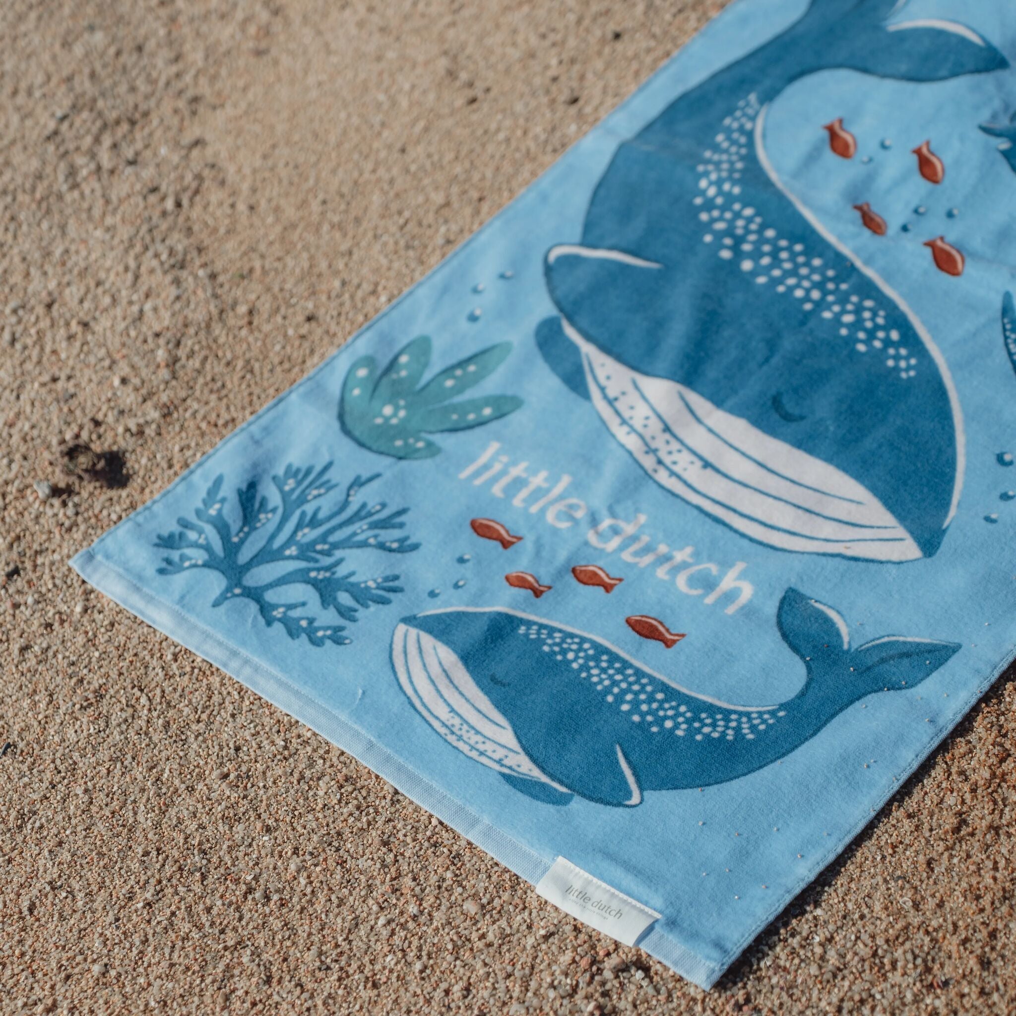 LITTLE DUTCH. Beach Towel Ocean World Blue - 60x120cm - Image 7