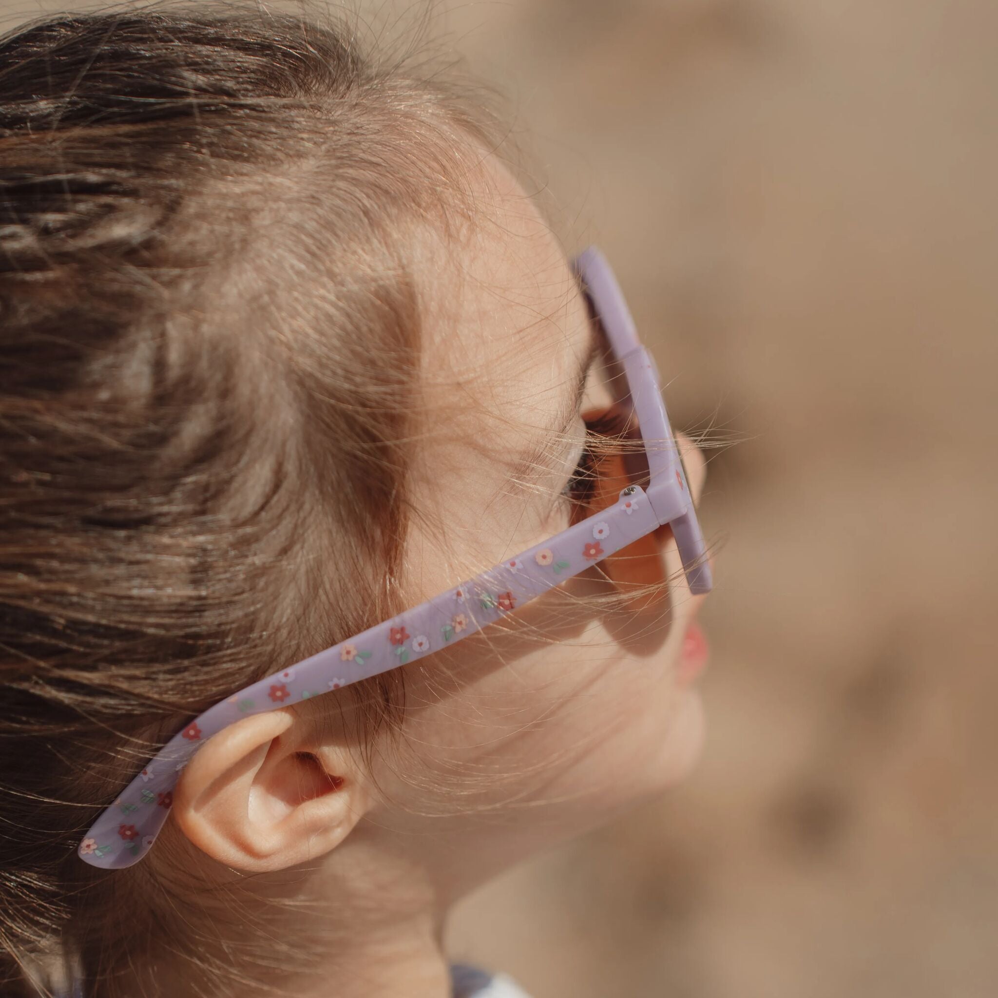 LITTLE DUTCH. Children's sunglasses UV 400 Shell Dreamy Purple Stripes - Image 4