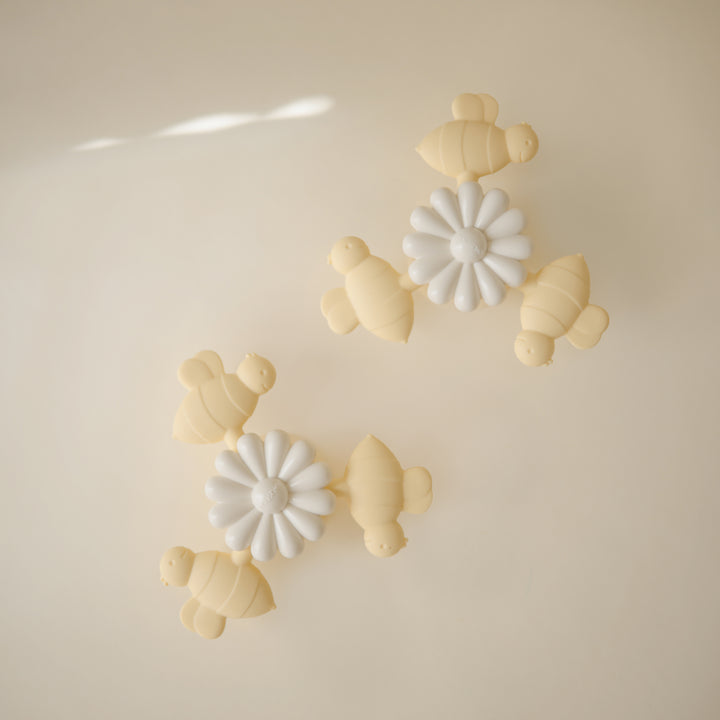MUSHIE Suction Spinner Toy Bee - Image 5