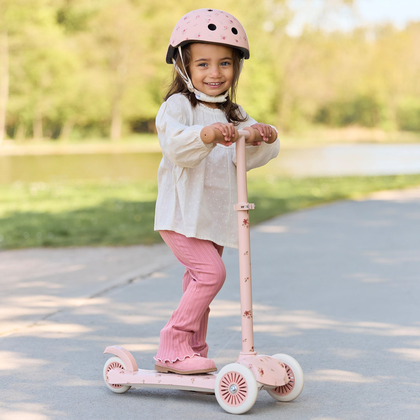 LITTLE DUTCH. Scooter Pink - Image 4