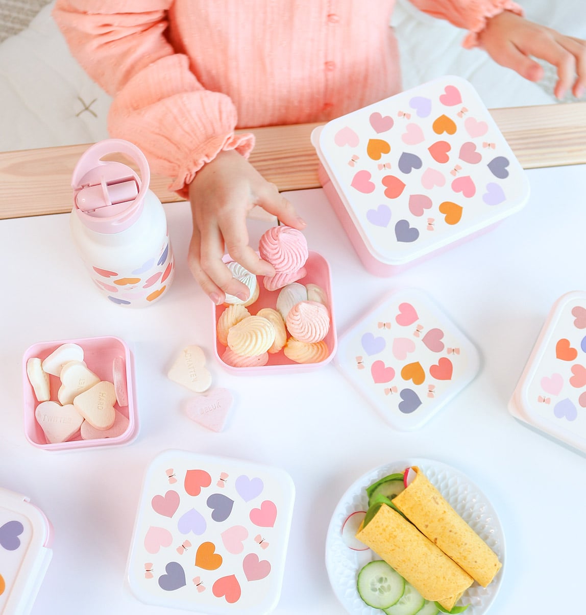 A little lovely company: Set of 4 Lunch & Snack Box -Hearts - Image 5