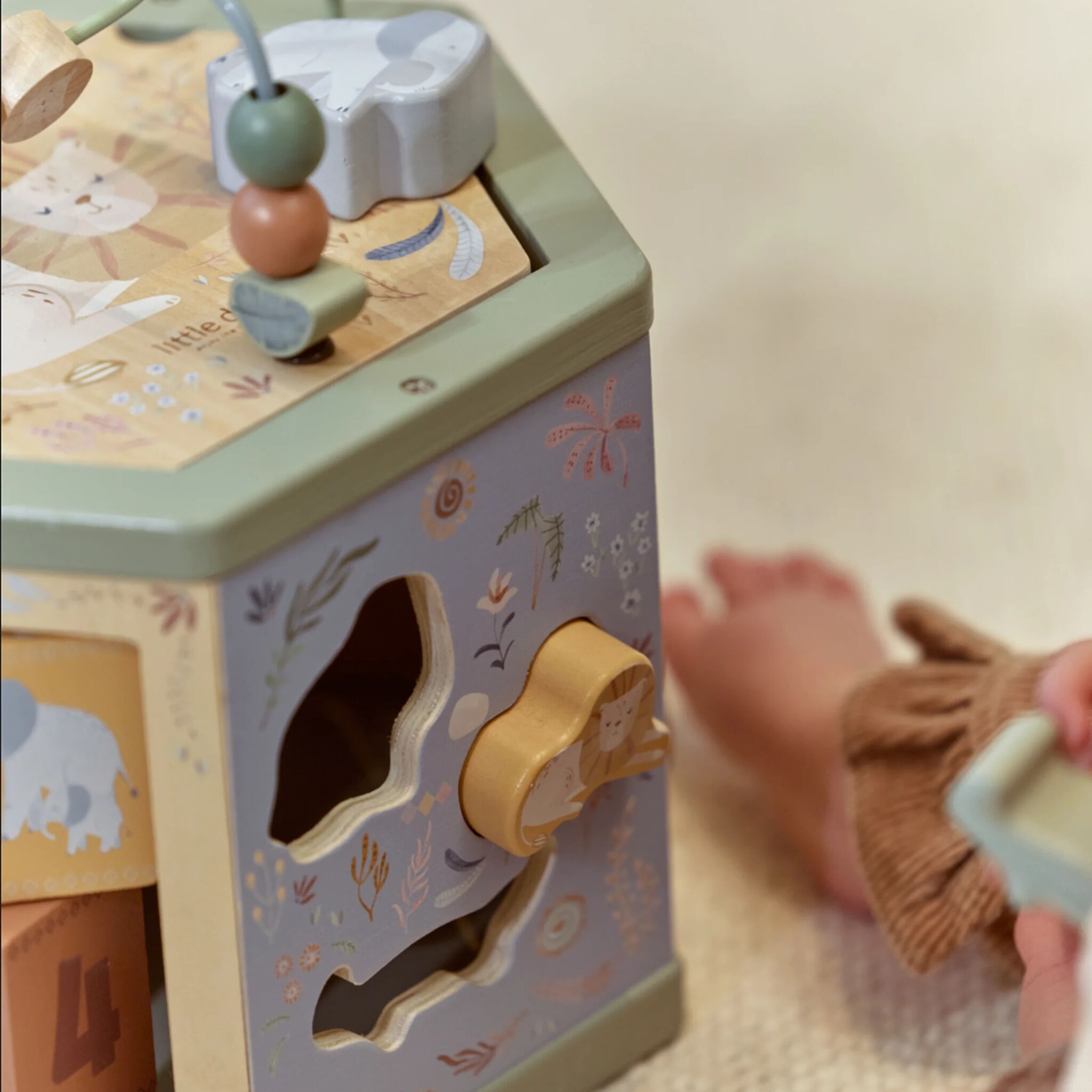 LITTLE DUTCH. Wooden Activity Cube - Green Safari Friends FSC - Image 6
