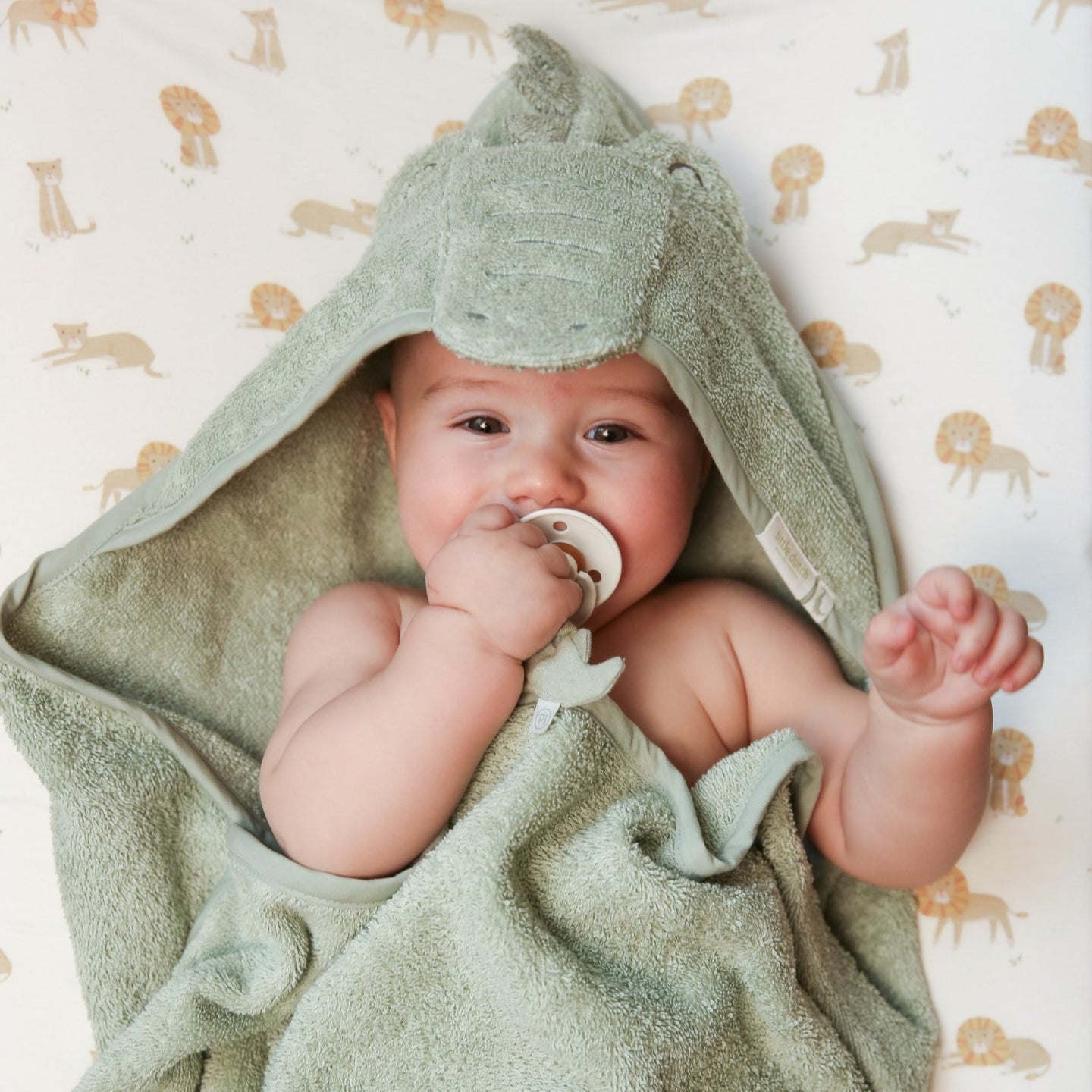 LITTLE DUTCH. Crocodile Hooded Towel 100x100 - Image 2