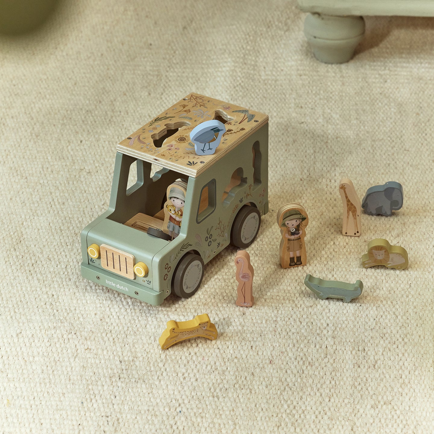 LITTLE DUTCH. Safari Friends FSC Shape Sorter car - Image 9