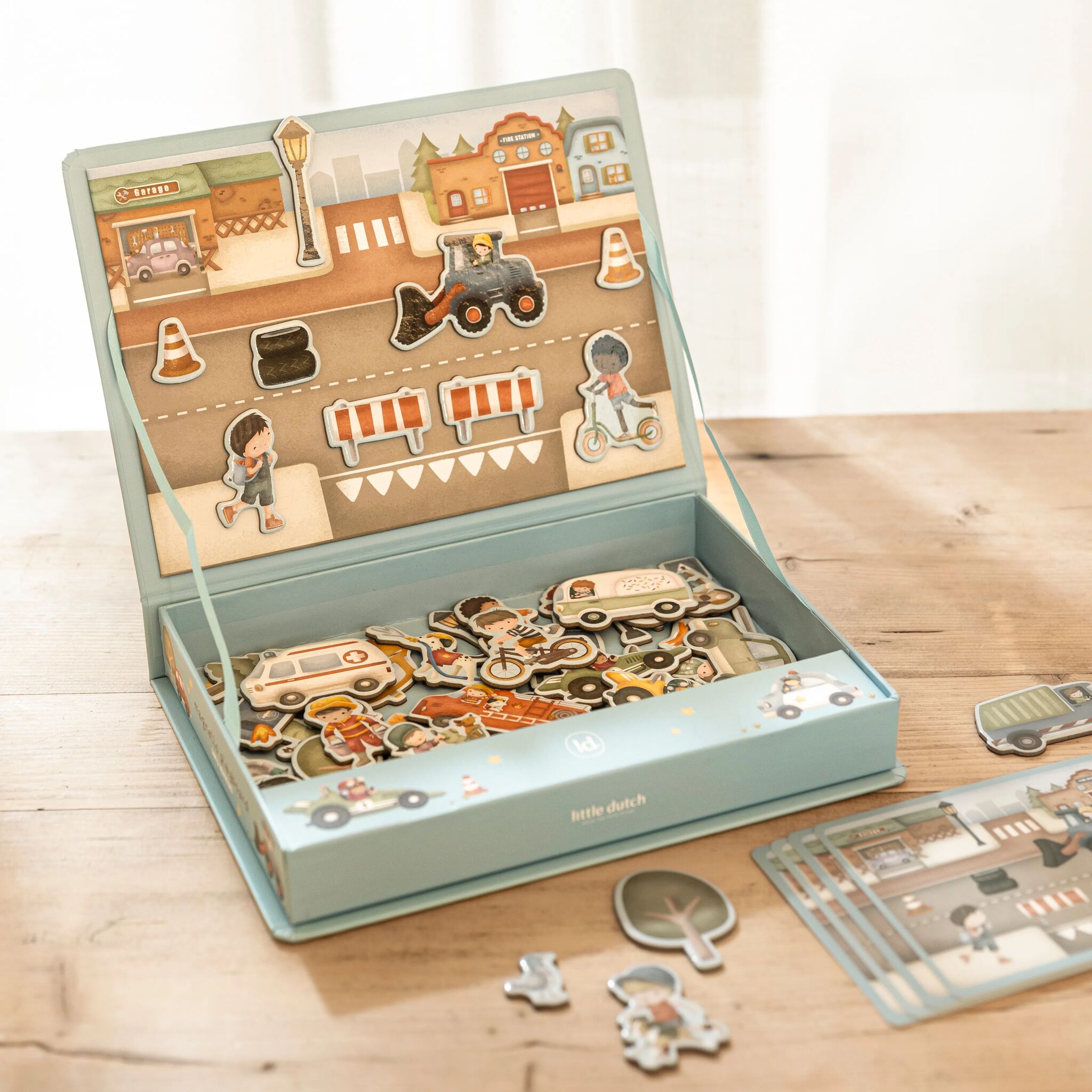 LITTLE DUTCH. Magnetic play board Jim's Vehicles FSC - Image 4
