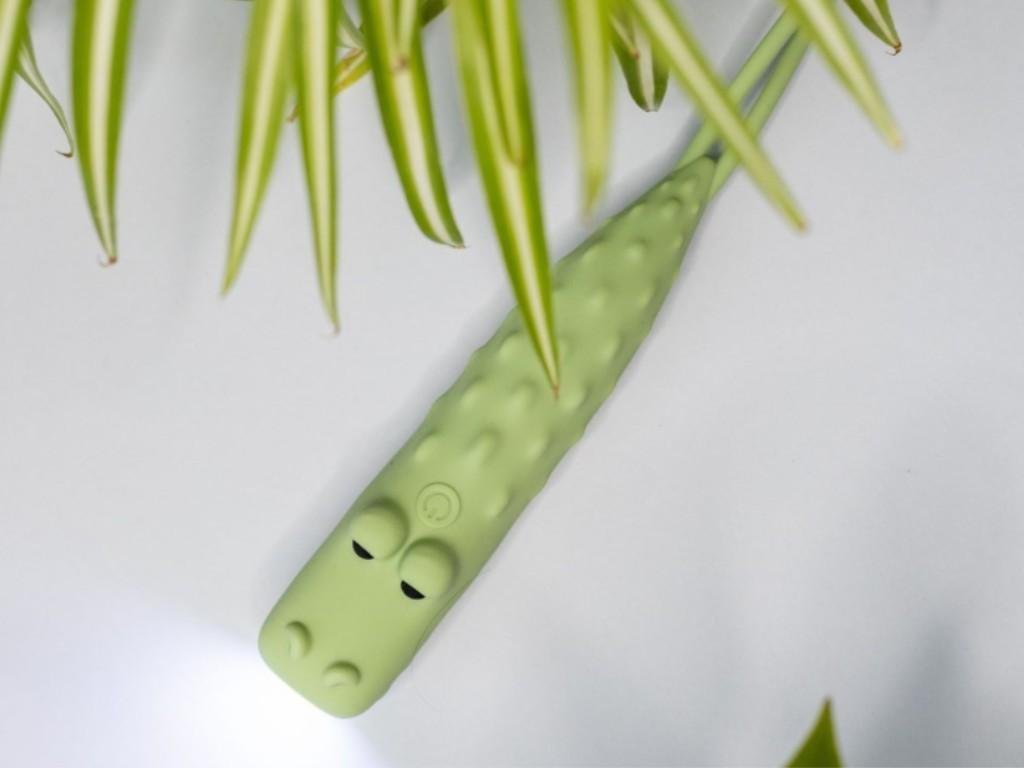 RABBIT & FRIENDS SILICONE FLASHLIGHT CROCO - Image 5