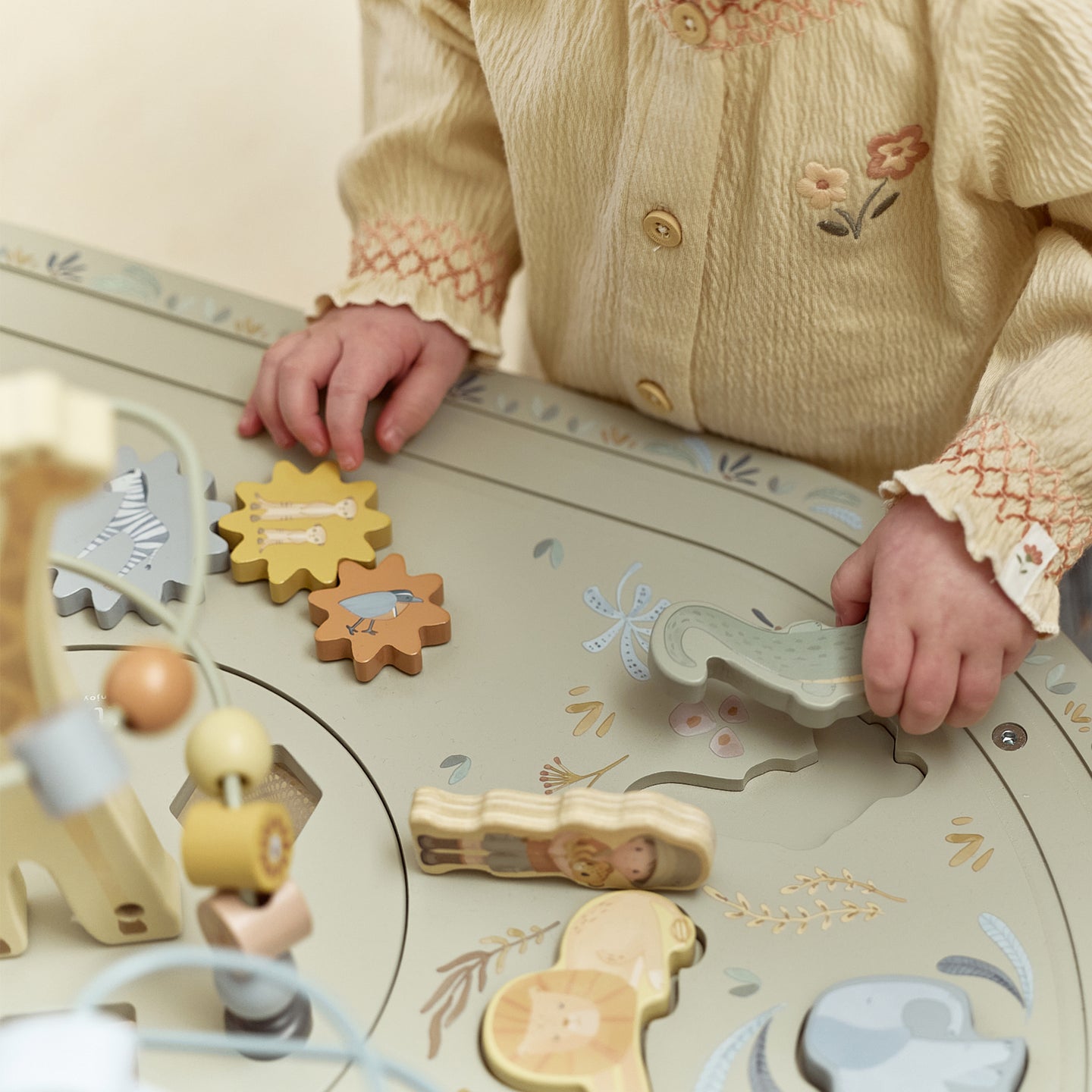 LITTLE DUTCH. Activity table Safari Friends FSC - Image 10